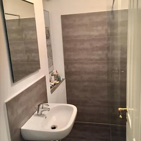 Wundervolle Im Elbhang Von Loschwitz * Dresda