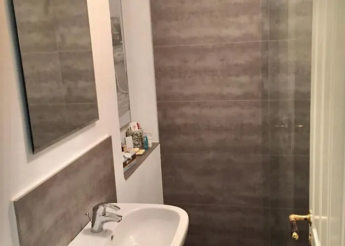 Wundervolle Im Elbhang Von Loschwitz * Dresden