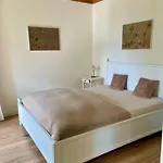 Wundervolle Im Elbhang Von Loschwitz Apartment