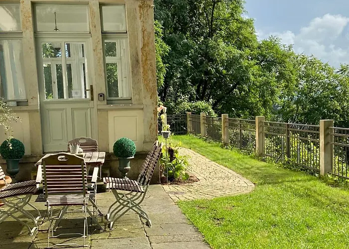 Wundervolle Im Elbhang Von Loschwitz Apartman